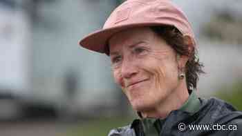 Jasper, Alta., residents feel mix of emotions after returning home for 1st time