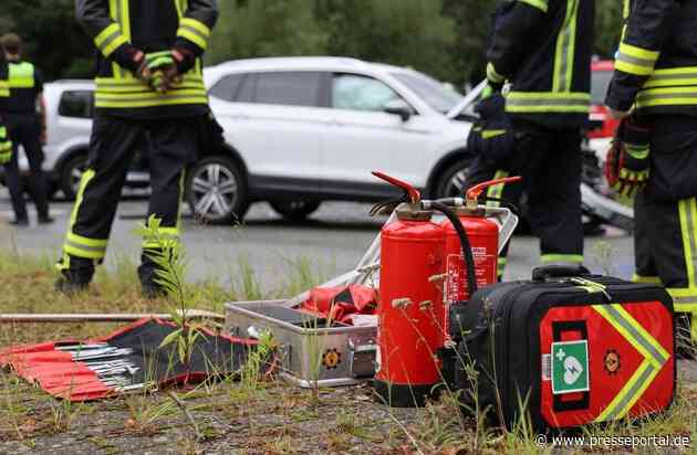 FW Hambühren: Verkehrsunfall auf L310 fordert in Gemeinde Hambühren drei Schwerverletzte / Großaufgebot an Rettungskräften im Einsatz