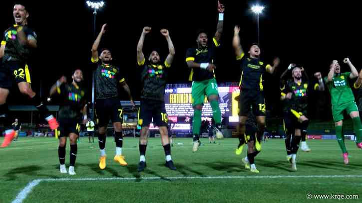 United sets single-season win record with 3 goal victory on Saturday