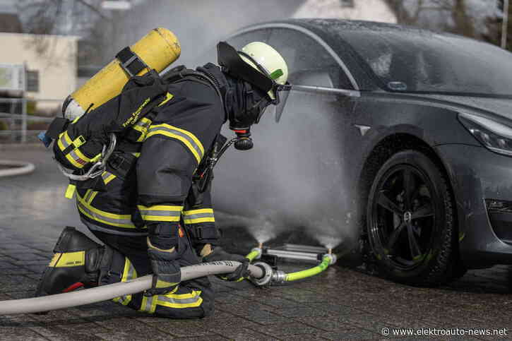 Rescuvation: Safety Made Simple für Feuerwehren bei E-Autos