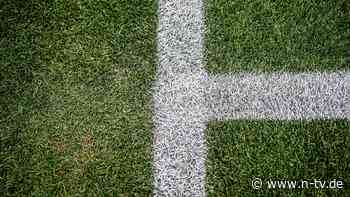 Großfahndung in Spanien: Maskierter tötet Elfjährigen beim Fußballspielen