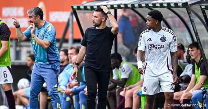 Ajax-trainer Francesco Farioli na nederlaag bij NAC: ‘Als ik terug kon in de tijd koos ik voor hetzelfde team’