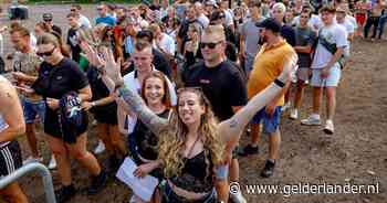 Zo smokkelen festivalgangers op Decibel Outdoor drugs binnen: ‘Ik verstop ze onder mijn ballen’