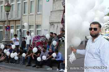 Familie slachtoffers steekpartij spreekt voor het eerst tijdens stille wake: “Alles gebeurde in een fractie van een seconde”