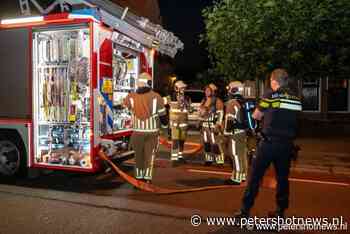 Brandweer in actie voor melding van gebouwbrand Kerklaan Vinkeveen