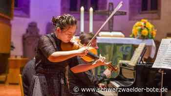 Ende der Meisterkurse: Weltstar der Klassik  greift    in Nagold zur Stradivari