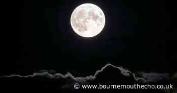 When and how to see the seasonal blue moon that will be visible in UK skies tonight
