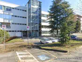 "Mi hai rovinato la vita". Spara alla moglie e si uccide: orrore in strada a Torino