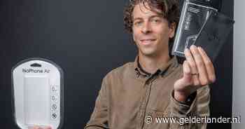 Ingmar bedacht bij wijze van grap een neptelefoon, nu gaat die de hele wereld over