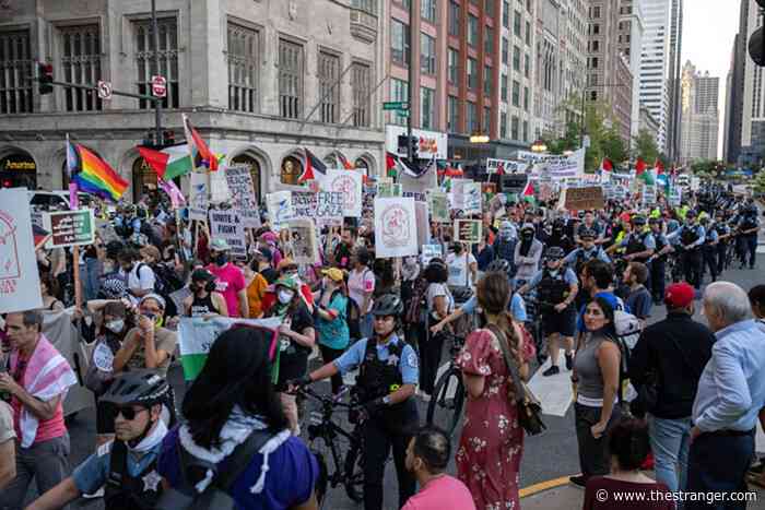 Slog AM: 3,300 Lightning Strikes in Western Washington, Activists Gather Outside DNC, Michigan Town Elects Horse as Mayor