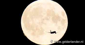 Prachtige plaatjes: blauwe supermaan kleurt hemel boven Nederland (en de rest van de wereld)