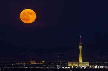 Super blue moon seen in Las Vegas ‘a little bit exaggerated’ — PHOTOS