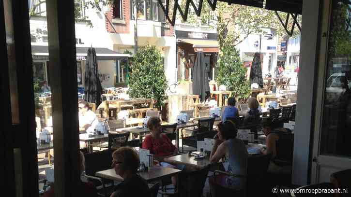 Roken én vapen binnenkort verboden op dit terras