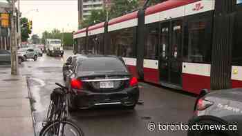 Assault rifle allegedly found in car that crashed into TTC vehicle; 1 suspect sought