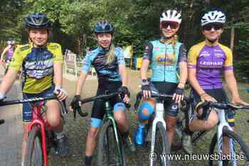 32 jonge veldrijders vliegen tijdens stage door Kalmthoutse Heide: “Over balken leren springen en onze start verbeteren”