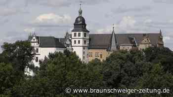Kunst und Kultur zur Sommernacht am Wolfsburger Schloss