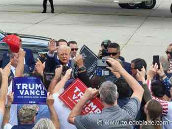 Trump arrives in Detroit for campaign swing