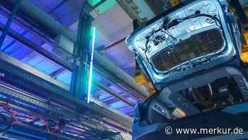 Manager von Autoriese macht Verbrenner-Fans Ansage: „Pfeifen auf dem letzten Loch“