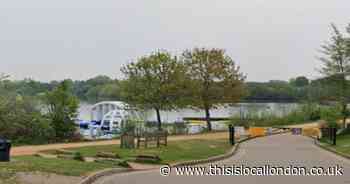 Toxic algae fear prompts warning to keep away from lake