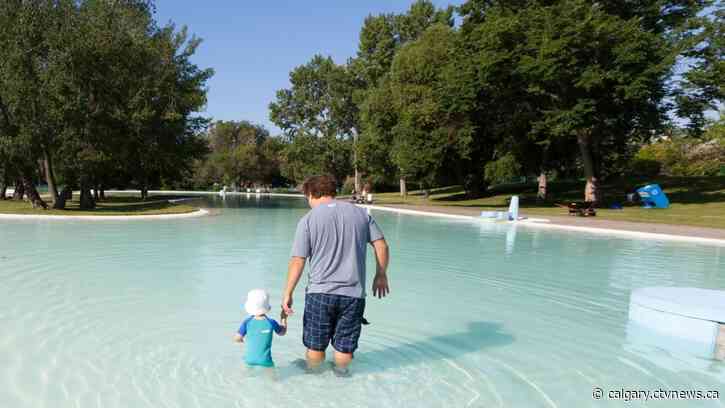 Calgary wading pools and spray parks are closing early this year