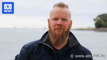 Salmon workers to meet PM amid claims Macquarie Harbour industry 'teetering on the unknown'