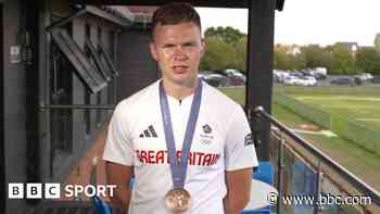 Paris medallist Richardson plans early pro switch