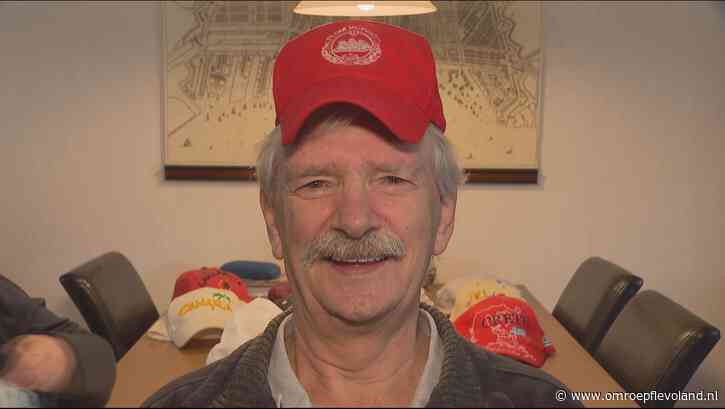 Zeewolde - Zijn het er 30 of 30.000? Peter Boersma is baseballpetverzamelaar