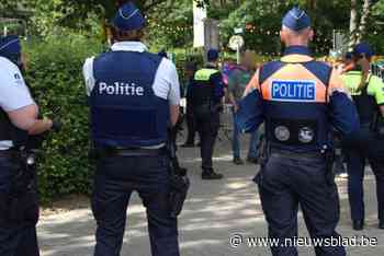 Politie vat gsm-dief op Legacyfestival: “Twee verdachte vrouwen verdwenen in massa bij arrestatie”