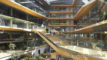 Unieke Mosa tegelvloer in kantoor Booking.com