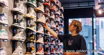 Exclusieve schoenen van Jeffrey populair bij bekend Nederland: ‘Sneakerwereld bijna een onderwereldje’