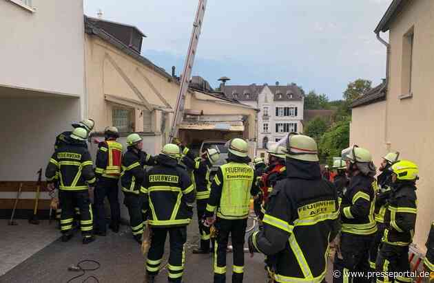 FW Alfter: Brandeinsatz - Unklare Rauchentwicklung zwischen zwei Wohngebäuden