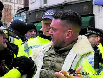 Le fake news e l'arresto in Pakistan: l'intrigo dietro le proteste anti-migranti nel Regno Unito