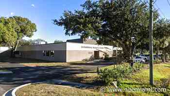 Florida doctor who didn't wear hearing aids during colonoscopy couldn't hear patient yelling, state health officials say