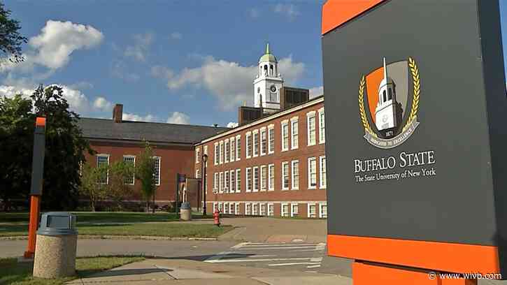 New students feel mixed emotions on Buffalo State move-in day