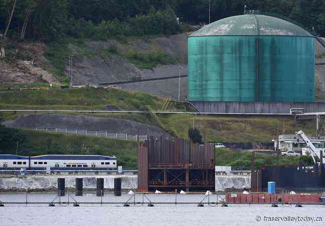 Rail strike would halt B.C.’s West Coast Express commuter train, says TransLink
