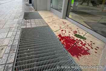 Bluttat am Bielefelder Rathaus: Verdächtige sind polizeibekannt