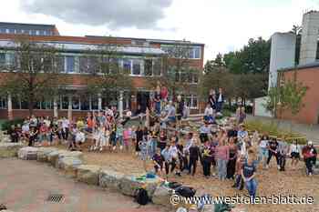 Ein aufregendes erstes Schuljahr für die Kinder und den Schulleiter