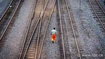 Canada is barrelling towards a massive rail shutdown. Leaders urge railways, union to finalize deal