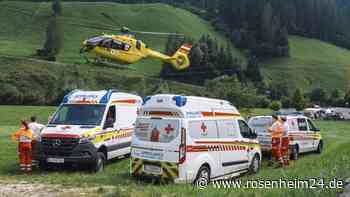 Pilot (52) kollidiert wohl mit Kamin – mit Drehleiter von Hoteldach geholt