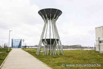 Restauratie ‘Toren van lood’ aan ponton in Hoboken: “Het hele kunstwerk wordt gedemonteerd en opnieuw opgebouwd.”