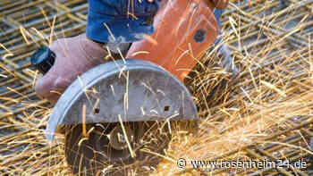 Tragödie auf Baustelle: Mann durchtrennt sich mit Trennschleifer den Hals