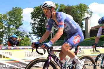 Ramses Debruyne tussen de profs in Druivenkoers