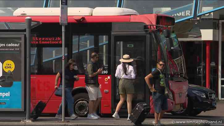 Flevoland - Werknemers openbaar vervoer staken op 11 september voor betere pensioenregeling