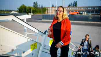 Aufruhr um rote Tasche: Ampel-Ministerin bietet pakistanischer Security die Stirn