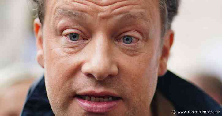 Jamie Oliver macht Schülern mit schlechten Noten Mut