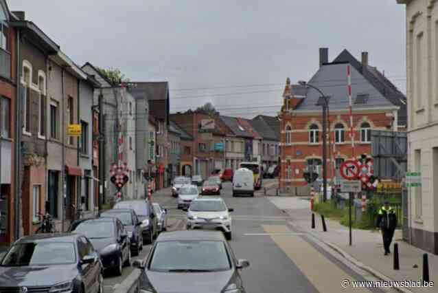 Jaar rijverbod voor vrouw die gesloten spooroverweg negeert