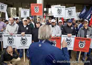 Quebec business leaders call on Ottawa to end rail shutdown