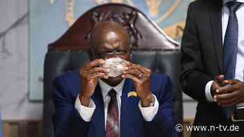 Mit Röntgentechnik entdeckt: Zweitgrößter Diamant der Welt in Botsuana gefunden