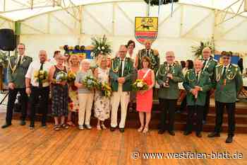 Schützen jubeln: Wehrden hat ein neues Königspaar