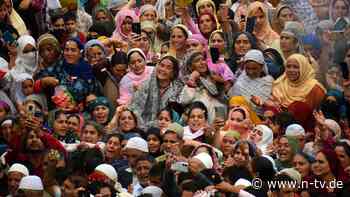 114 Seiten "Laster und Tugenden": Taliban-Gesetz lässt Frauen öffentlich verstummen